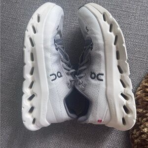 ON Running cloudtilt rock & ivory